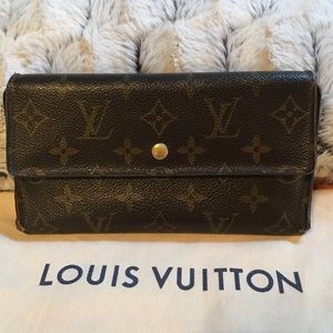 Authentic Louis Vuitton Monogram Wallet